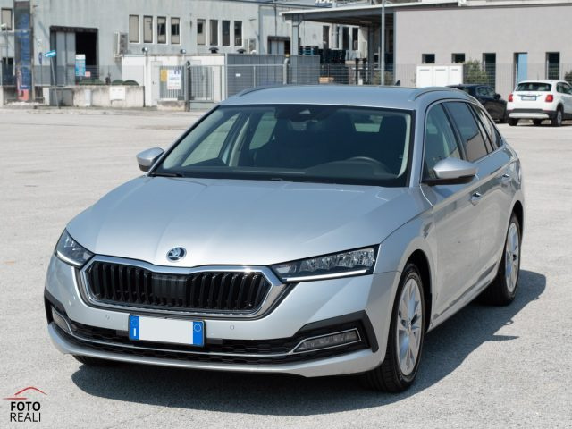 SKODA Octavia usata, con Volante in pelle