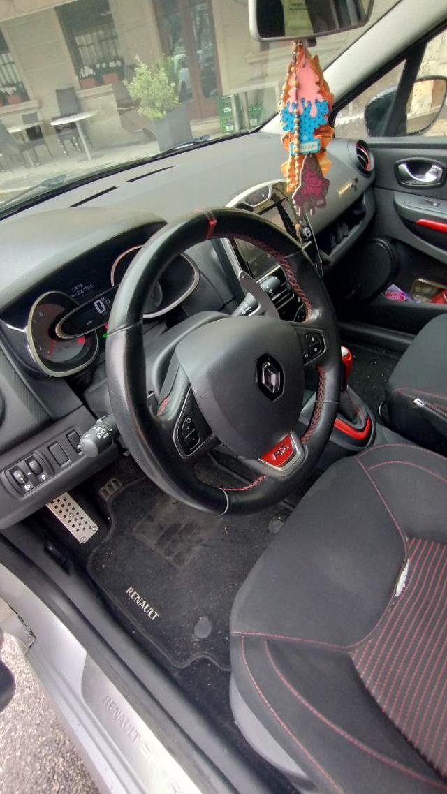 RENAULT Clio usata, con Sedili sportivi