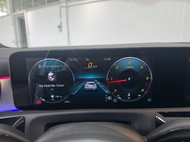 MERCEDES-BENZ A 180 usata, con Volante multifunzione