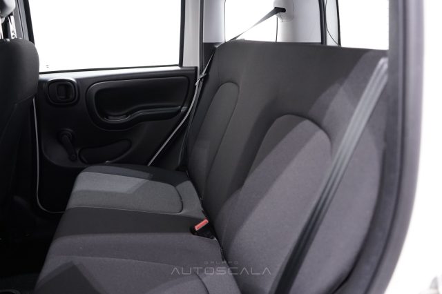 FIAT New Panda usata 21
