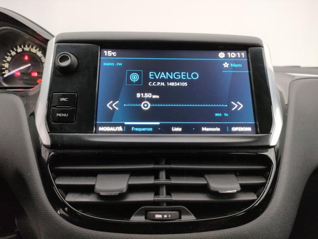 PEUGEOT 208 usata, con Touch screen