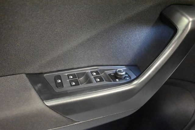 VOLKSWAGEN T-Roc usata 37