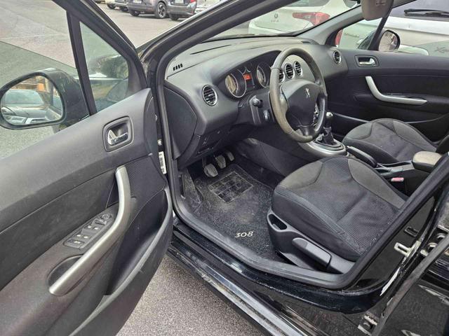 PEUGEOT 308 usata, con Sedile posteriore sdoppiato