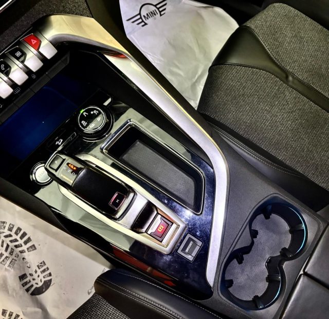 PEUGEOT 3008 usata, con Chiusura centralizzata
