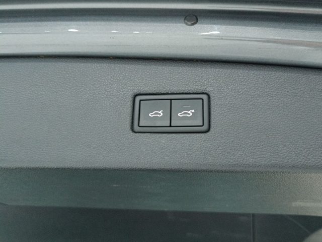 VOLKSWAGEN Tiguan usata, con Tetto panorama