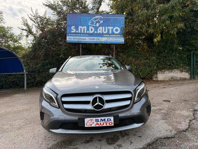 MERCEDES-BENZ GLA 200 usata, con Airbag