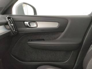 VOLVO XC40 usata, con Volante in pelle