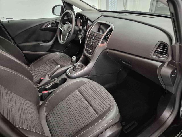 OPEL Astra usata, con Servosterzo