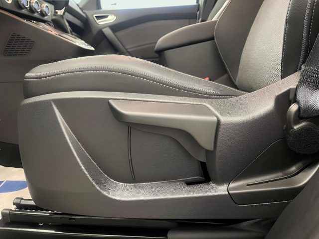 RENAULT Kangoo usata, con Climatizzatore automatico, 2 zone