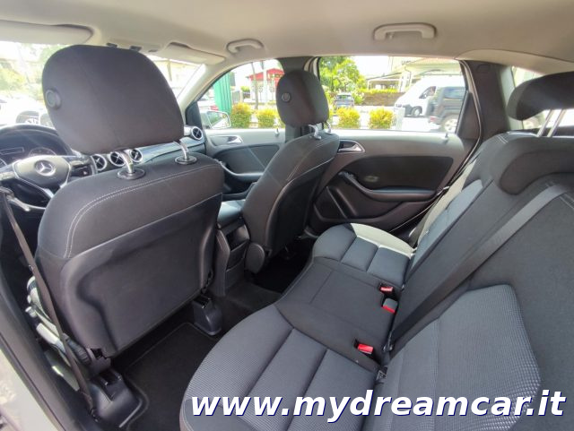 MERCEDES-BENZ B 180 usata, con Telecamera per parcheggio assistito