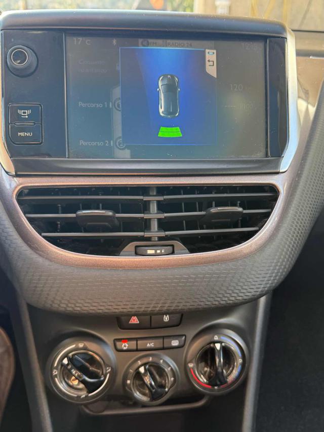 PEUGEOT 2008 usata 17