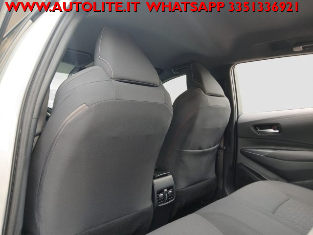 TOYOTA Corolla usata, con USB