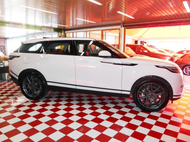 LAND ROVER Range Rover Velar usata, con Autoradio