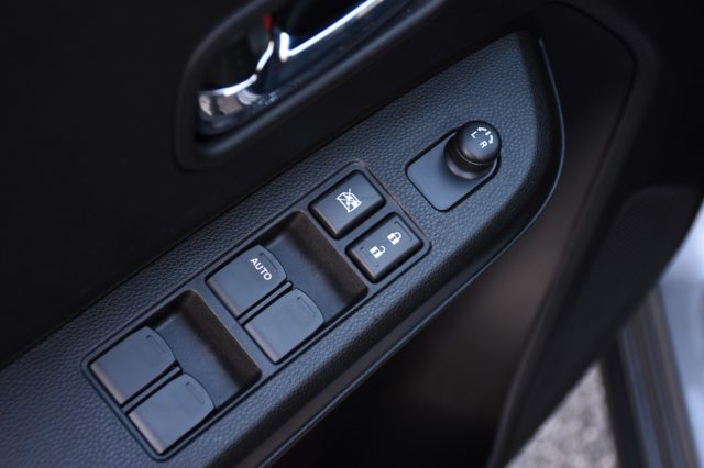 SUZUKI Ignis usata, con Park Distance Control