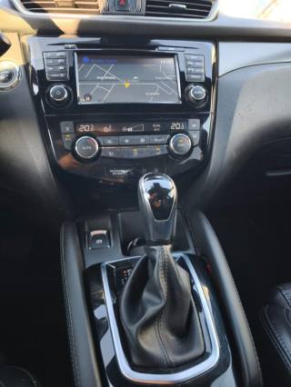 NISSAN Qashqai usata, con Controllo automatico clima