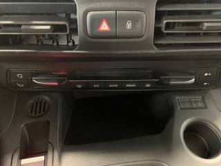 OPEL Combo Life usata, con Volante in pelle