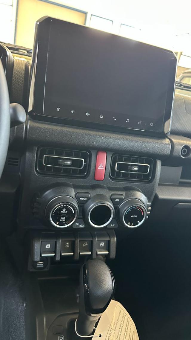 SUZUKI Jimny usata, con Servosterzo