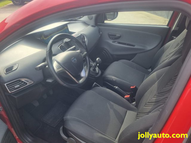 LANCIA Ypsilon usata, con ESP