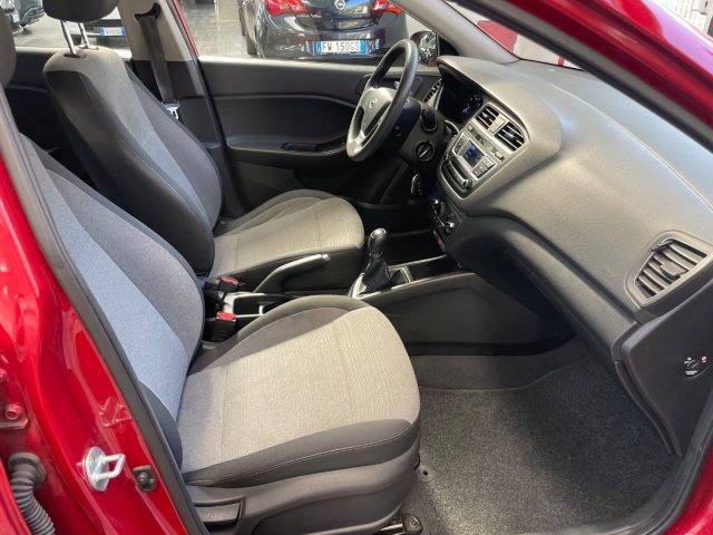 HYUNDAI i20 usata, con ESP