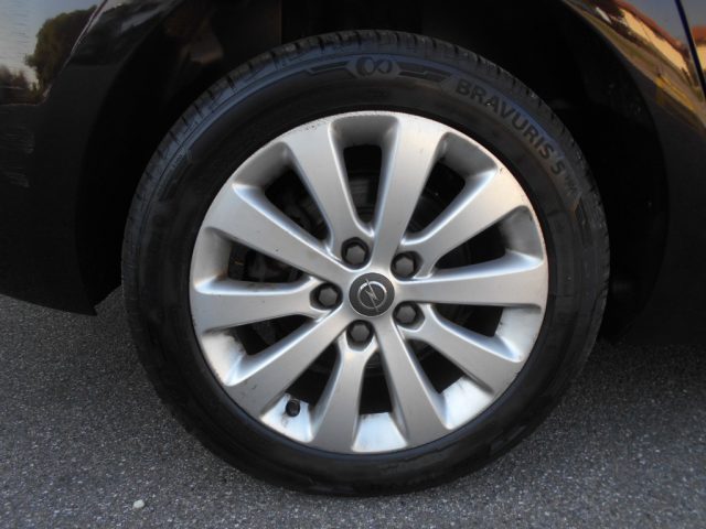 OPEL Zafira Tourer usata, con Controllo trazione