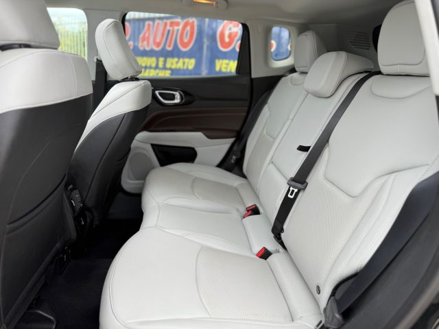 JEEP Compass usata, con Sensori di parcheggio posteriori