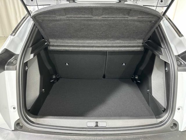 PEUGEOT 2008 usata, con Fari LED