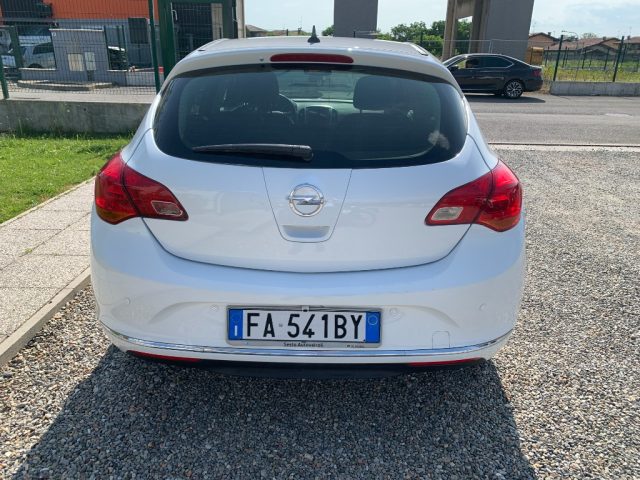 OPEL Astra usata, con Autoradio