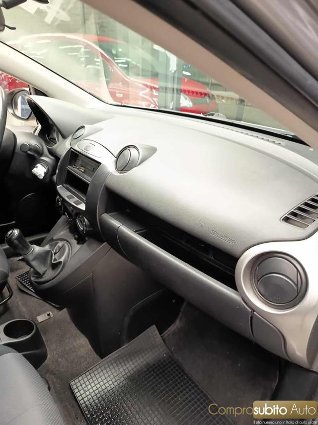 MAZDA 2 usata 11