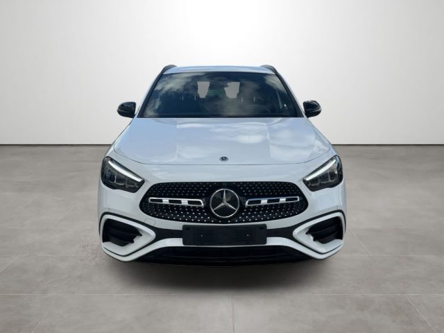 MERCEDES-BENZ GLA 200 usata, con Airbag