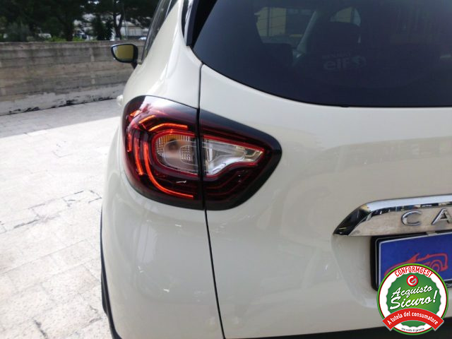 RENAULT Captur usata, con Specchietti laterali elettrici