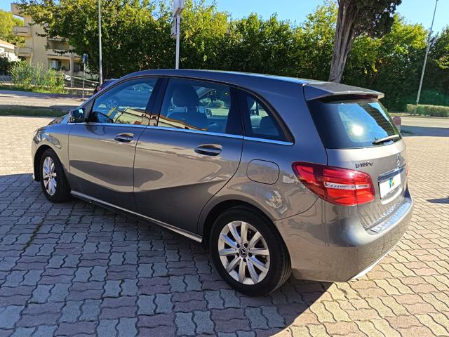 MERCEDES-BENZ B 180 usata, con Cerchi in lega