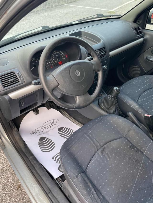 RENAULT Clio usata, con Chiusura centralizzata