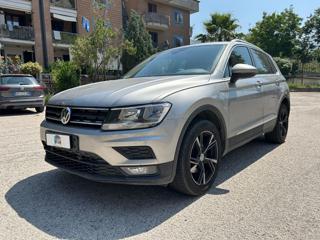 VOLKSWAGEN Tiguan usata, con Airbag laterali