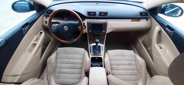 VOLKSWAGEN Passat usata 16