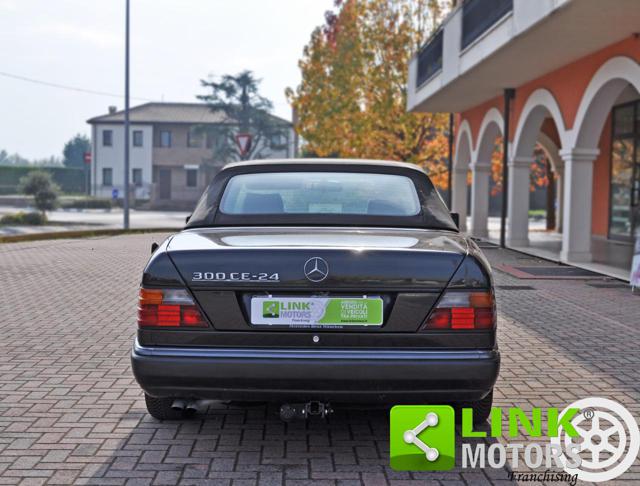 MERCEDES-BENZ CE 300 usata, con Regolazione elettrica sedili