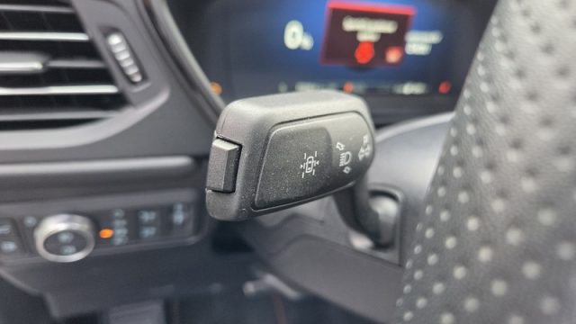 FORD Kuga usata, con Portellone posteriore elettrico