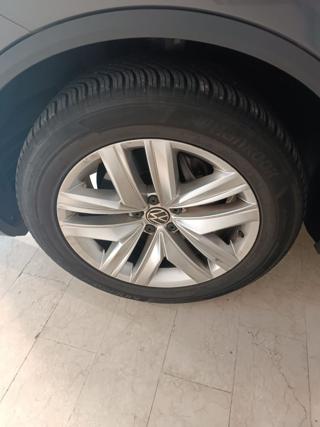 VOLKSWAGEN Touareg usata, con Cerchi in lega