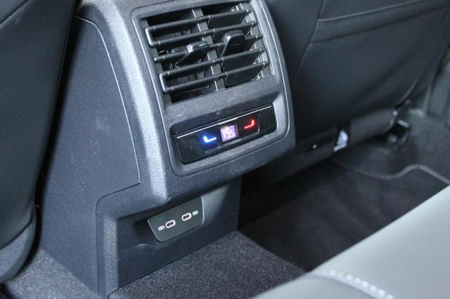 VOLKSWAGEN Golf usata, con Sedili riscaldati
