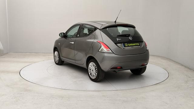 LANCIA Ypsilon usata, con Airbag laterali