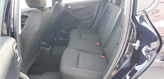 PEUGEOT 208 usata, con Alzacristalli elettrici