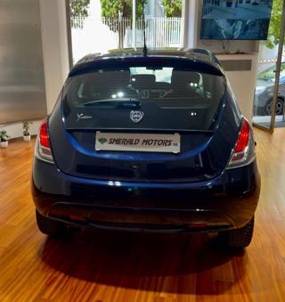 LANCIA Ypsilon usata, con Autoradio