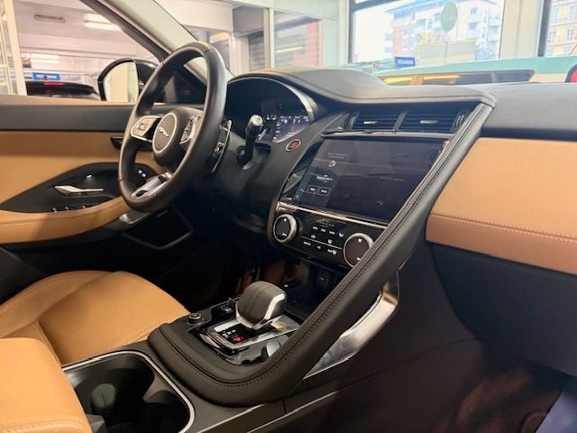 JAGUAR E-Pace usata, con ESP