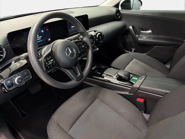 MERCEDES-BENZ A 180 usata, con Cerchi in lega
