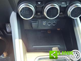RENAULT Clio usata, con Touch screen