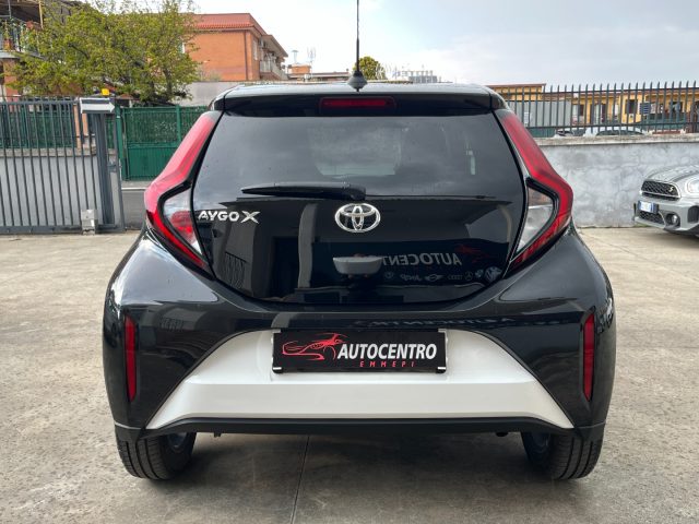 TOYOTA Aygo X usata, con Autoradio