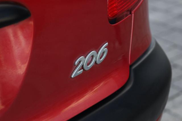 PEUGEOT 206 usata 32