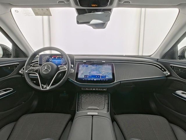 MERCEDES-BENZ E 220 usata, con Alzacristalli elettrici
