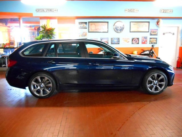 BMW 320 usata, con Boardcomputer