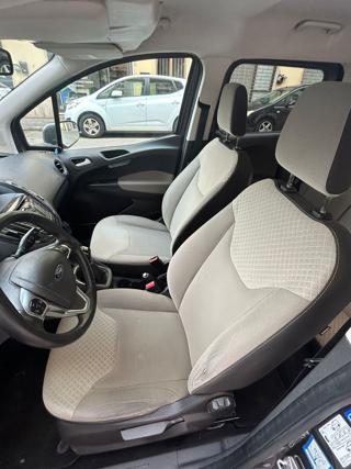 FORD Tourneo Courier usata, con Airbag