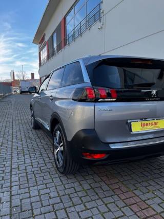 PEUGEOT 5008 usata, con Alzacristalli elettrici